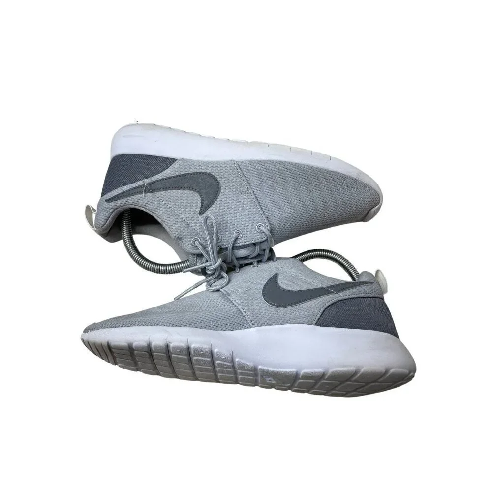 Nike Kid's Roshe One Running Shoe Youth Size 7 Gray White